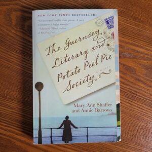 The Guernsey Literary and Potato Peel Pie Society book